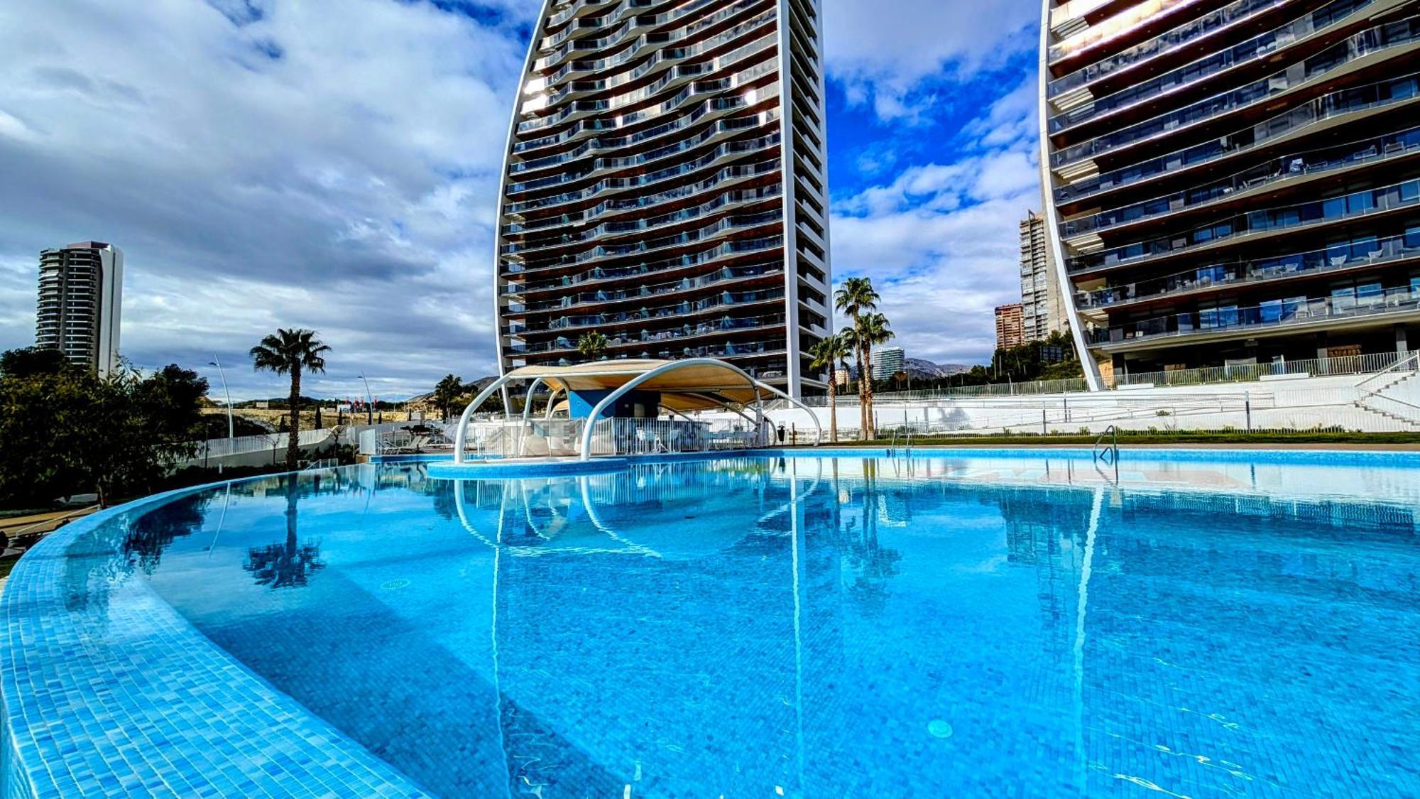 Sunset Waves Superb Apartments Benidorm Exterior photo